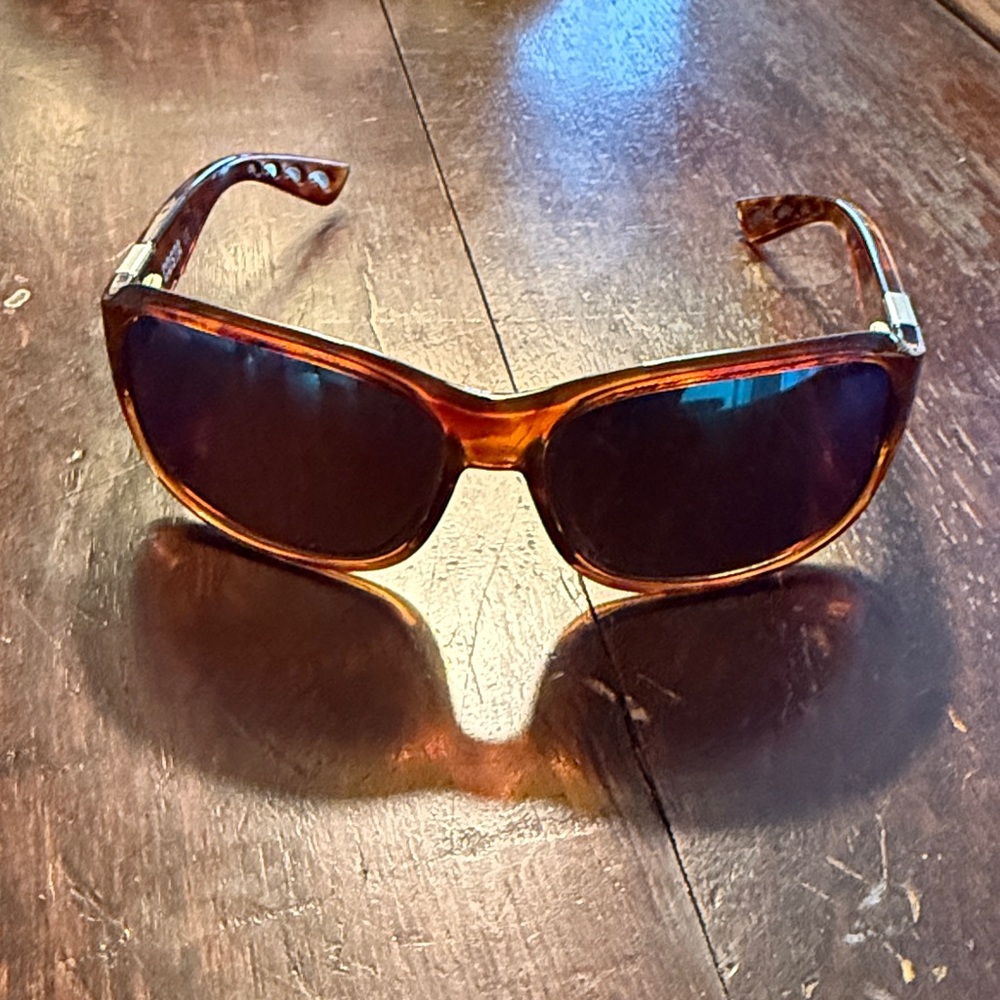 Costa  Tortoiseshell Sunglasses with Dark Lenses Inlet